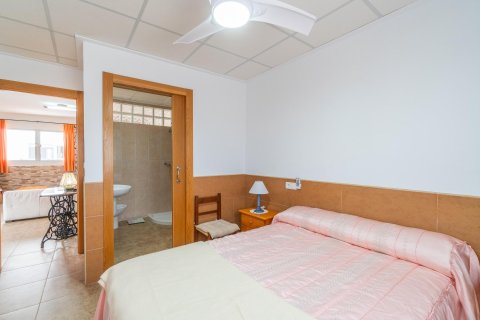 Kaupunkipientalo myytävänä Torremendo, Alicante, Espanja, 5 makuuhuonetta, 145 m2 No. 154563 - kuva 16