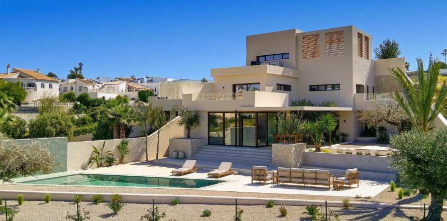 Villa a La Marina, Alicante, Spagna 4 camere da letto, 305 mq. N° 179489