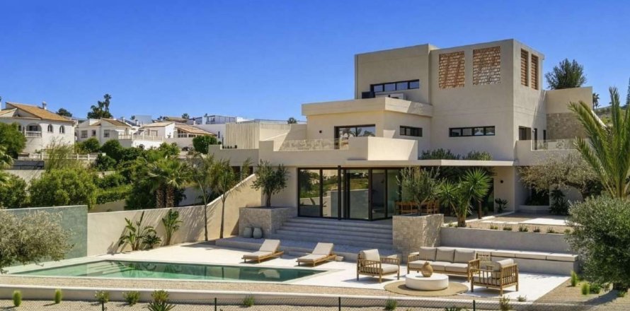 Villa i La Marina, Alicante, Spanien 4 sovrum, 350 kvm. Nr. 192478