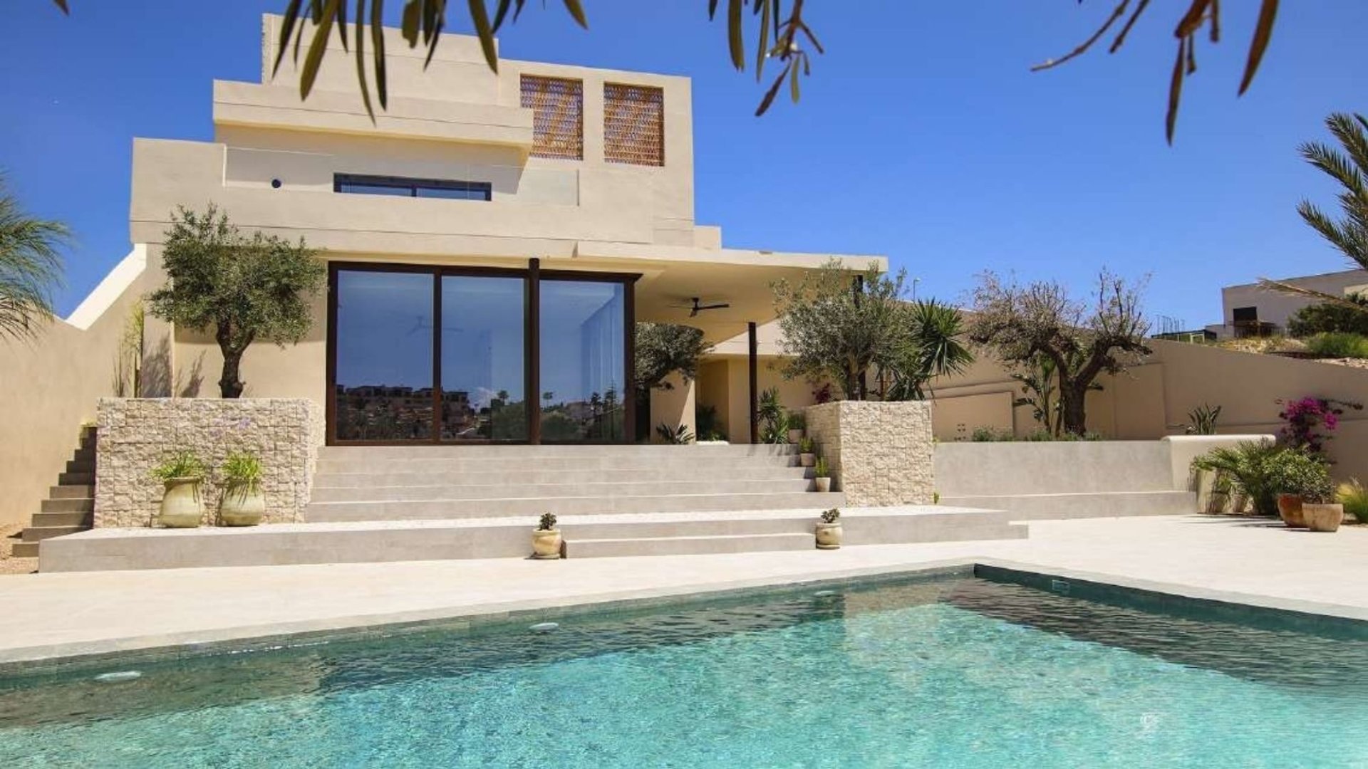 Willa w La Marina, Alicante, Hiszpania 4 sypialnie, 350 mkw. nr 192478