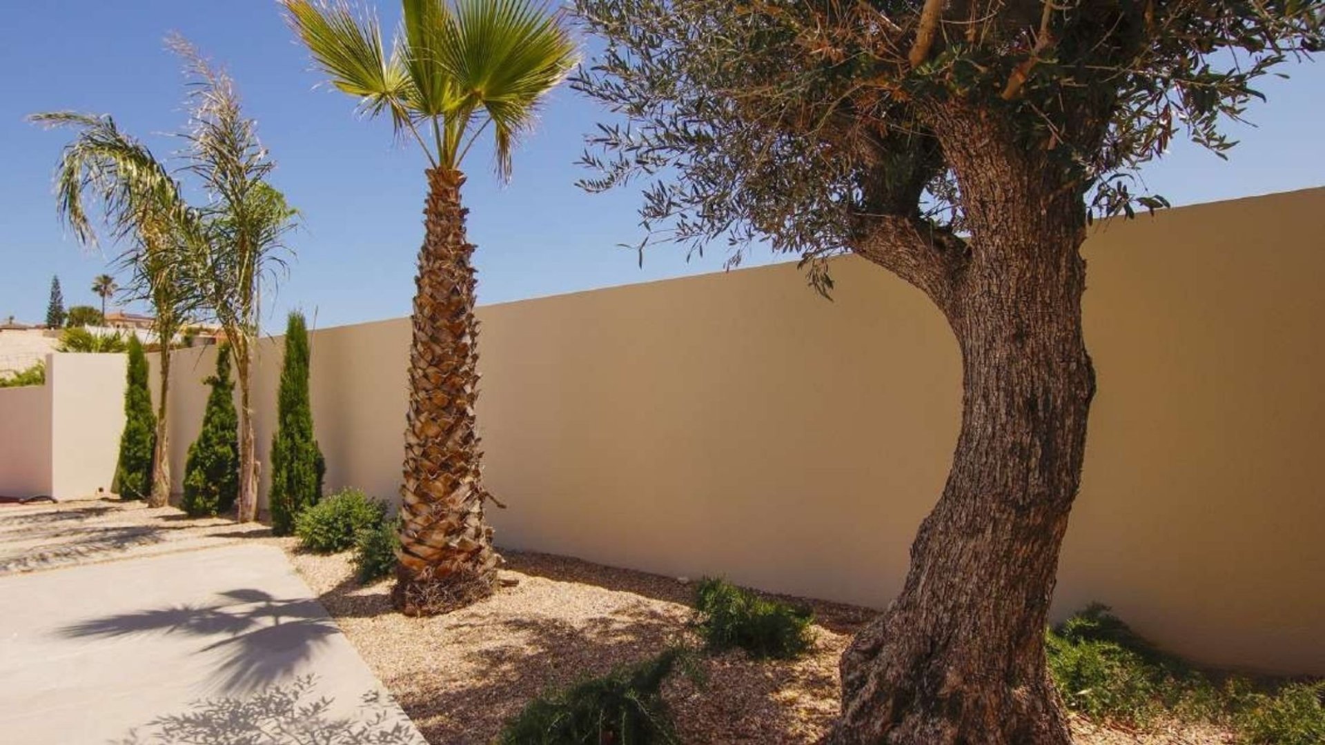 Willa w La Marina, Alicante, Hiszpania 4 sypialnie, 350 mkw. nr 192478