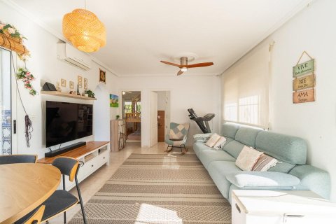 Villa zum Verkauf in Punta Prima, Alicante, Spanien 3 Schlafzimmer, 67 m2 Nr. 192481 - Foto 5
