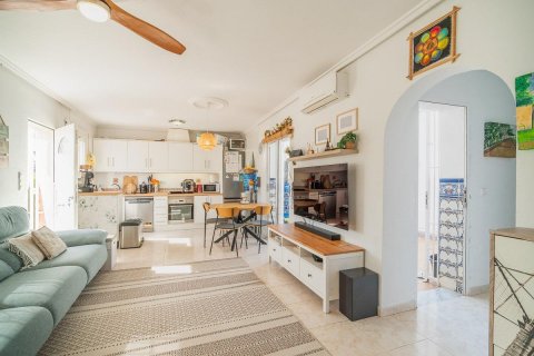 Villa zum Verkauf in Punta Prima, Alicante, Spanien 3 Schlafzimmer, 67 m2 Nr. 192481 - Foto 11