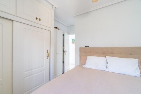 Villa zum Verkauf in Punta Prima, Alicante, Spanien 3 Schlafzimmer, 67 m2 Nr. 192481 - Foto 21