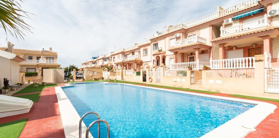 Villa in Punta Prima, Alicante, Spanien 3 Schlafzimmer, 67 m2 Nr. 192481
