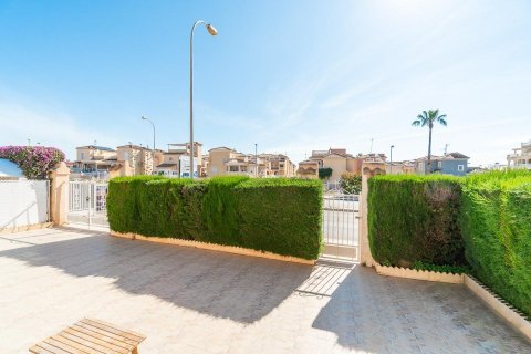 Villa zum Verkauf in Punta Prima, Alicante, Spanien 3 Schlafzimmer, 67 m2 Nr. 192481 - Foto 8