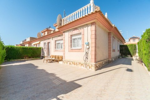 Villa zum Verkauf in Punta Prima, Alicante, Spanien 3 Schlafzimmer, 67 m2 Nr. 192481 - Foto 4