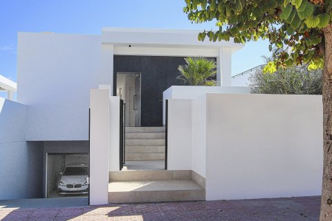 Villa en venta en Ciudad Quesada, Alicante, España 4 dormitorios, 248 m2 No. 192479 - foto 2