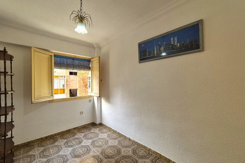 Huoneisto myytävänä Alicante, Espanja, 1 makuuhuone, 75 m2 No. 193304 - kuva 11