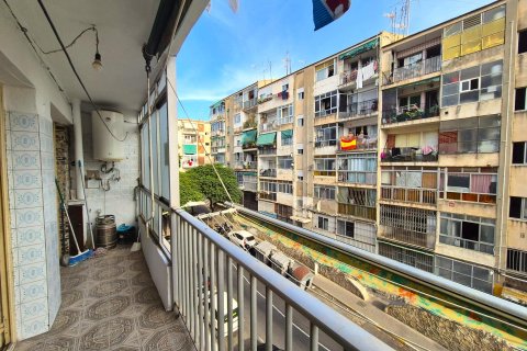 Huoneisto myytävänä Alicante, Espanja, 1 makuuhuone, 75 m2 No. 193304 - kuva 5