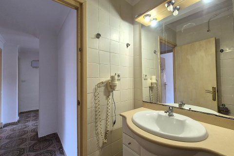 Huoneisto myytävänä Alicante, Espanja, 1 makuuhuone, 75 m2 No. 193304 - kuva 20
