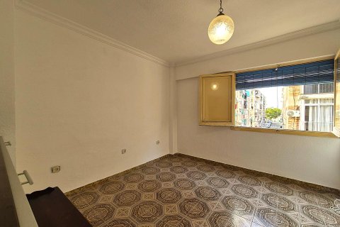 Huoneisto myytävänä Alicante, Espanja, 1 makuuhuone, 75 m2 No. 193304 - kuva 8