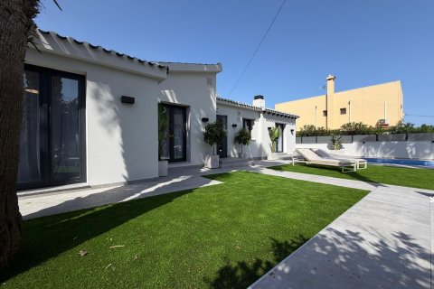Villa à vendre à Torrevieja, Alicante, Espagne, 4 chambres, 103 m2 No. 193306 - photo 16