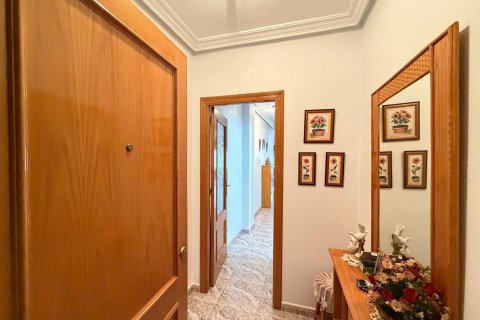 Dzīvoklis pārdošanā Torrevieja, Alicante, Spānijā 2 istabas, 85 m2 Nr. 193305 - attēls 3