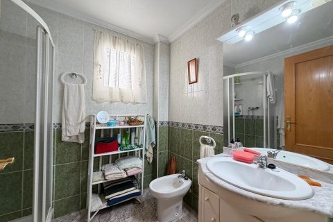Dzīvoklis pārdošanā Torrevieja, Alicante, Spānijā 2 istabas, 85 m2 Nr. 193305 - attēls 8