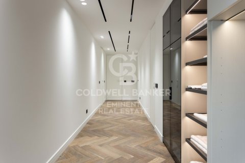 Apartamento en venta en Barcelona, España 4 dormitorios, 289 m2 No. 160247 - foto 17