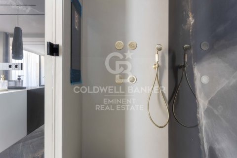 Apartment for sale in Barcelona, Spain 4 bedrooms, 289 sq.m. No. 160247 - photo 21