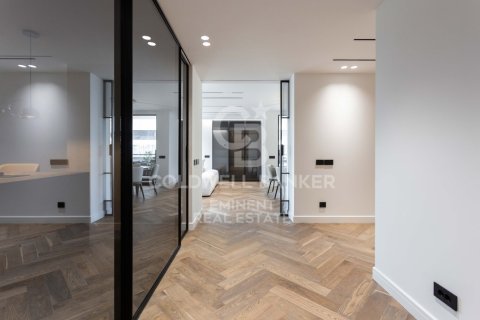 Apartamento en venta en Barcelona, España 4 dormitorios, 289 m2 No. 160247 - foto 4