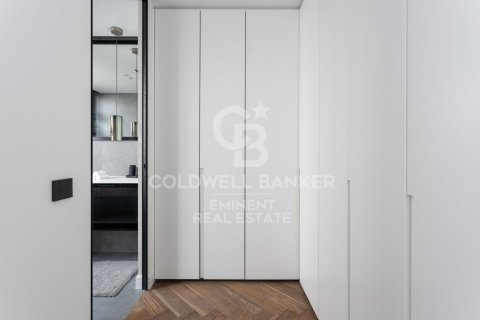 Apartment for sale in Barcelona, Spain 4 bedrooms, 289 sq.m. No. 160247 - photo 26