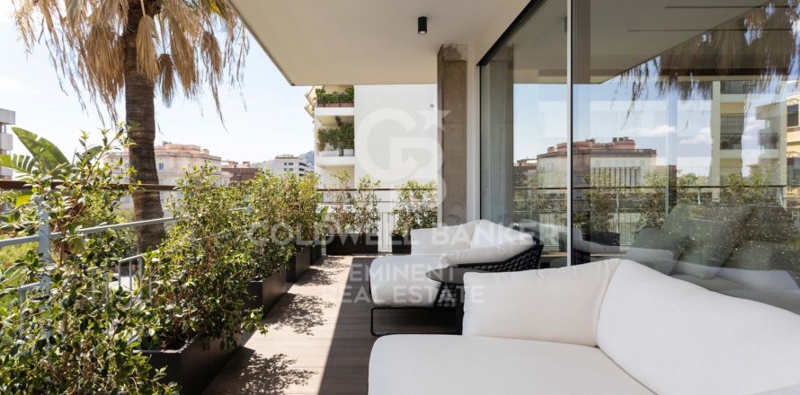 Apartment in Barcelona, Spain 4 bedrooms, 289 sq.m. No. 160247