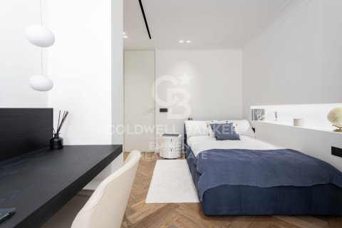 Apartment for sale in Barcelona, Spain 4 bedrooms, 289 sq.m. No. 160247 - photo 24