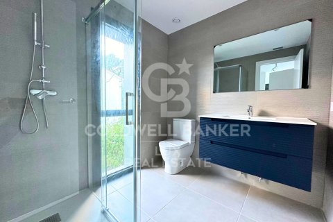 Villa till salu i Llanca, Girona, Spanien 5 sovrum, 289 kvm. Nr. 160245 - foto 14