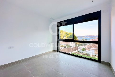Villa till salu i Llanca, Girona, Spanien 5 sovrum, 289 kvm. Nr. 160245 - foto 10