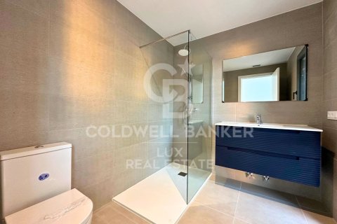 Villa for sale in Llanca, Girona, Spain 5 bedrooms, 289 sq.m. No. 160245 - photo 15