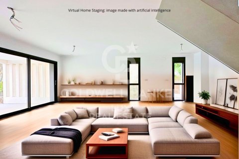 Villa for sale in Llanca, Girona, Spain 5 bedrooms, 289 sq.m. No. 160245 - photo 2