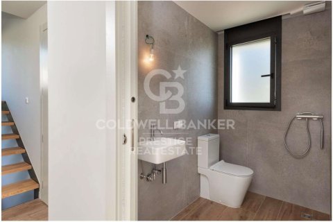 Продажа таухауса в Санта-Кристина-д'Аро, Герона, Испания 4 спальни, 209м2 №160248 - фото 15
