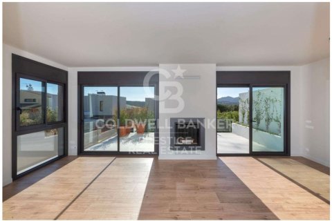 Kaupunkipientalo myytävänä Santa Cristina d'Aro, Girona, Espanja, 4 makuuhuonetta, 209 m2 No. 160248 - kuva 1