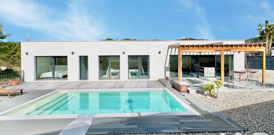 Casa a Sant Pere de Ribes, Barcelona, Spagna 4 camere da letto, 328 mq. N° 172842