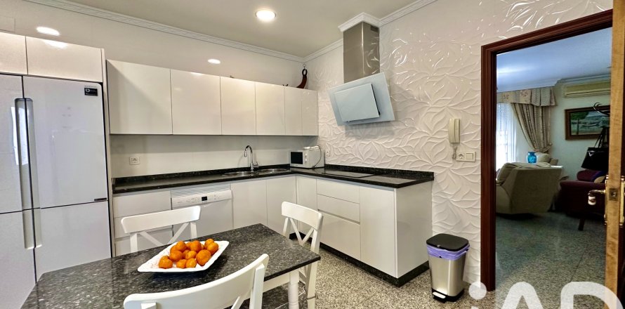 Apartament w Lepe, Huelva, Hiszpania 4 sypialnie, 202 mkw. nr 172843