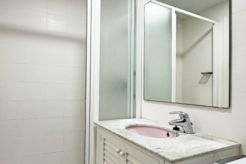 Tvåvåningslägenhet till salu i Sitges, Barcelona, Spanien 4 sovrum, 114 kvm. Nr. 172844 - foto 28