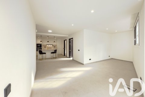 Huoneisto myytävänä Vilanova i la Geltru, Barcelona, Espanja, 2 makuuhuonetta, 80 m2 No. 173138 - kuva 15