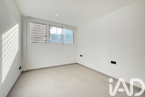 Huoneisto myytävänä Vilanova i la Geltru, Barcelona, Espanja, 2 makuuhuonetta, 80 m2 No. 173138 - kuva 24