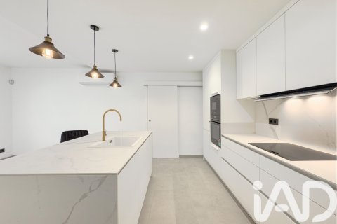Huoneisto myytävänä Vilanova i la Geltru, Barcelona, Espanja, 2 makuuhuonetta, 80 m2 No. 173138 - kuva 9