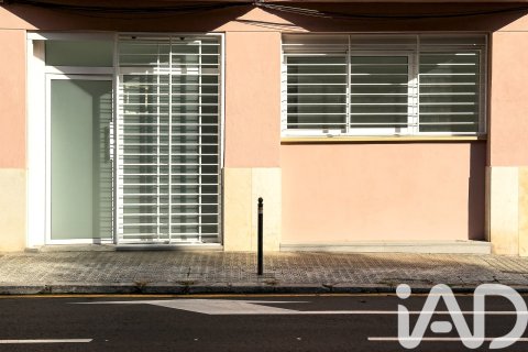 Huoneisto myytävänä Vilanova i la Geltru, Barcelona, Espanja, 2 makuuhuonetta, 80 m2 No. 173138 - kuva 27