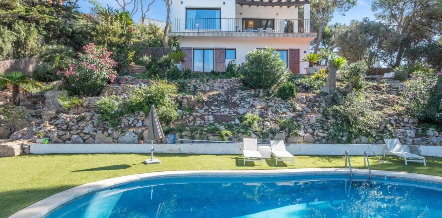 Hus i Llafranc, Girona, Spanien 4 sovrum, Nr. 141151