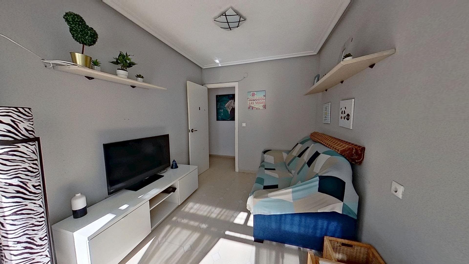 Apartment à Torrevieja, Alicante, Espagne 4 chambres, 117 m2 No. 182714