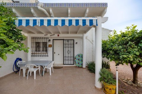 Villa zum Verkauf in La Florida, Alicante, Spanien 2 Schlafzimmer, 64 m2 Nr. 140390 - Foto 2
