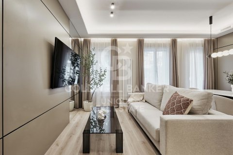 Huoneisto myytävänä Madrid, Espanja, 2 makuuhuonetta, 91 m2 No. 156792 - kuva 2