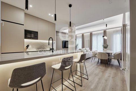 Huoneisto myytävänä Madrid, Espanja, 2 makuuhuonetta, 91 m2 No. 156792 - kuva 7