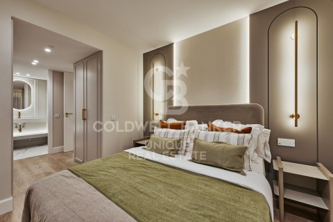 Apartament w Madrid, Hiszpania 2 sypialnie, 105 mkw. nr 156793 – zdjęcie 17