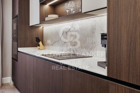 Apartament w Madrid, Hiszpania 2 sypialnie, 105 mkw. nr 156793 – zdjęcie 14