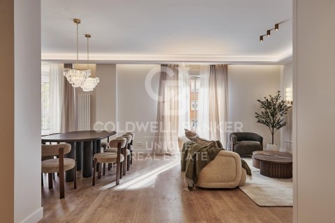 Apartamento en venta en Madrid, España 5 dormitorios, 235 m2 No. 156788 - foto 11
