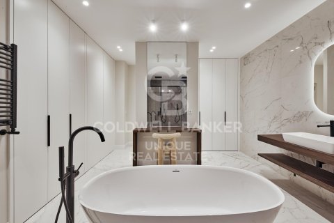 Apartamento en venta en Madrid, España 5 dormitorios, 235 m2 No. 156788 - foto 22