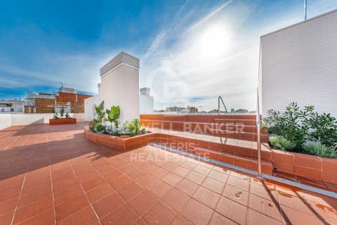 Tvåvåningslägenhet till salu i L'Hospitalet de Llobregat, Barcelona, Spanien 2 sovrum, 116 kvm. Nr. 156787 - foto 21