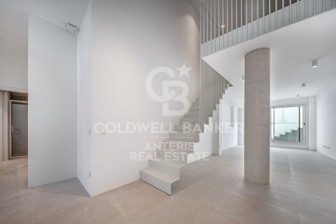 Tvåvåningslägenhet till salu i L'Hospitalet de Llobregat, Barcelona, Spanien 2 sovrum, 116 kvm. Nr. 156787 - foto 18