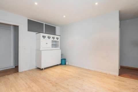 Huoneisto myytävänä Madrid, Espanja, 6 makuuhuonetta, 352 m2 No. 164277 - kuva 14